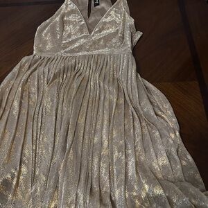 Sam Edelman Sparkly Gold V-Neck Prom, Evening Dress With Pleated Skirt, Size 4